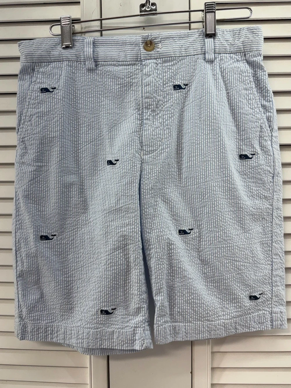 Vineyard vines boys size 14 Blue striped seersucker  Embroidered Whale Shorts